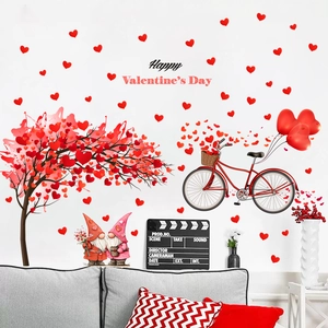 Adesivo murale San Valentino con gnomo, albero di cuori e bici rossa decorativa