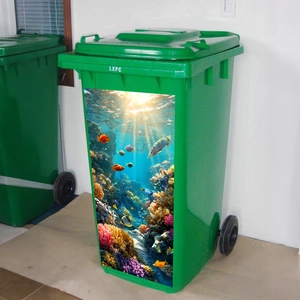 Poubelle verte d'extérieur avec autocollants étanches de poissons tropicaux et coraux