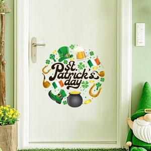 Sticker mural Saint-Patrick avec trèfles et pot d'or sur une porte en bois blanc