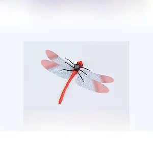 Vue détaillée des ailes de libellule 3D réalistes avec des textures de veines blanches