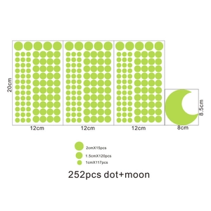 Luminous wall sticker set with 252 dots and moon pieces for glowing home decoration