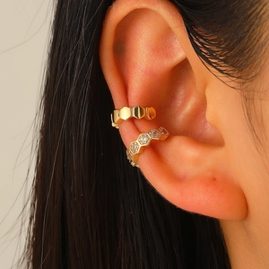 Lot de bagues d'oreille dorées géométriques en nid d'abeille avec zircons