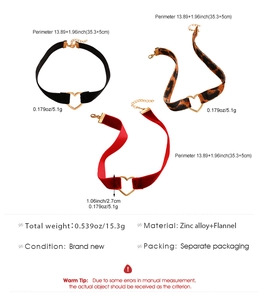 Detailed view showing zinc alloy heart pendants on flannel chokers with measurements