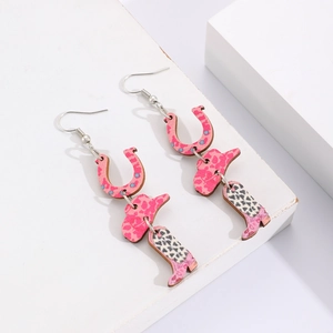 Boucles d'oreilles cowboy roses avec fer à cheval, chapeau et bottes à motifs léopard