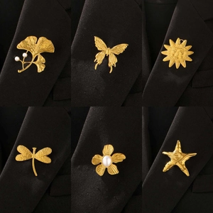 Vintage Stainless Steel Gold Plated Brooch For Women Elegant Ginkgo Leaf Starfish Butterfly Sun Flower Heart Lapel Pin Fashion Jewelry Accessories