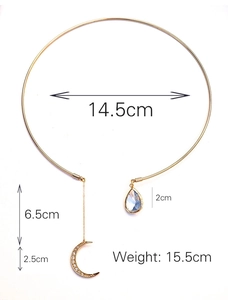 Detailansicht eines 14,5 cm Gold-Chokers mit Mond- und Tropfenanhänger-Maßen