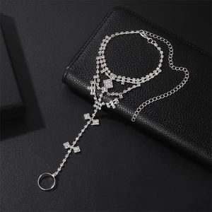 Bracelet de cheville à pampilles en cristal avec chaîne en strass argentée pour la plage