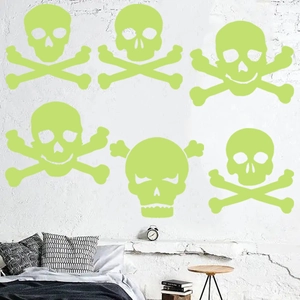 Adesivi murali teschio luminosi in verde fluorescente per la decorazione di Halloween