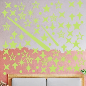 Adesivi murali luminosi con stelle e luna per la decorazione della cameretta dei bambini