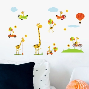 Glow-in-the-dark cartoon giraffe wall stickers set for children room decoration