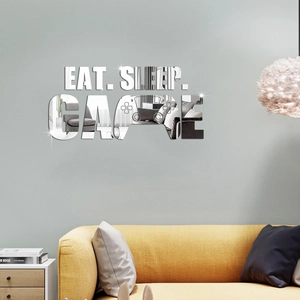 Makro-Detail des 3D-Acryl-Spiegel-Wandaufklebers mit Eat Sleep Game Text und Controller-Motiv