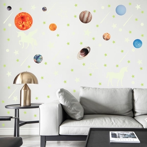 Stickers muraux système solaire lumineux avec planètes, étoiles et licornes décor