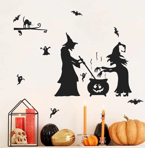Stickers sorcière d'Halloween avec silhouettes noires de chaudrons et fantômes sur mur blanc