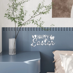 Makroaufnahme von silbernem Acryl-Wandtattoo Frohe Ostern mit Hasen- und Ei-Motiven