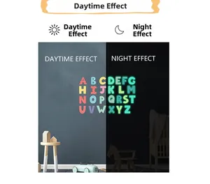Stickers muraux 26 lettres de l'alphabet avec effet lumineux jour et nuit pour enfant