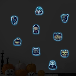 Stickers Halloween lumineux avec contour bleu brillant, motifs citrouilles et chats mignons