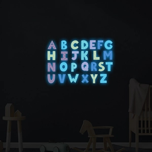 Stickers muraux lumineux avec 26 lettres colorées phosphorescentes pour chambre d'enfant