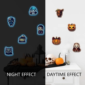 Stickers muraux Halloween lumineux montrant l'effet de nuit et l'aspect de jour