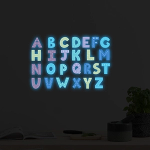 Autocollants Muraux Lumineux 26 Lettres Alphabet Anglais Brillant Dans Le Noir PVC Fluorescents Pour Décoration Chambre D'enfant