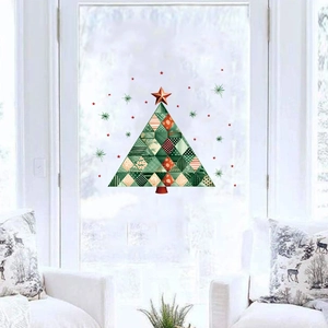 Stickers muraux sapin de Noël patchwork avec étoile sur fond de fenêtre d'hiver lumineux