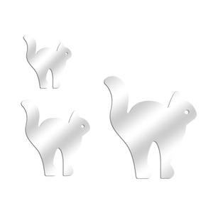 Détail de stickers muraux miroir en acrylique argenté avec silhouettes de chat 3D déco