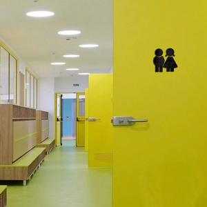 Signalétique WC 3D en acrylique miroir avec silhouettes homme et femme pour décoration porte