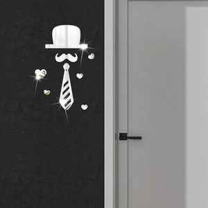 Detailansicht der silbernen Acryl-Wandsticker mit Hut, Krawatte und Herz-Motiven