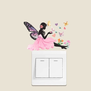 Sticker interrupteur fée avec ailes de papillon et robe rose pour chambre de fille
