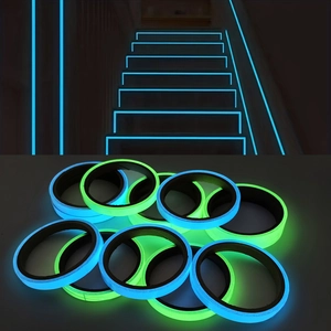 Selbstleuchtendes Klebeband in Neon Grün und Blau für Treppen und Wanddekoration
