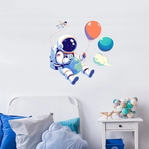 Stickers muraux astronaute et planète pour chambre d'enfant décoration créative et douce