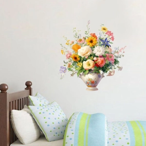 Sticker mural floral avec vase blanc, tournesols et roses dans une chambre élégante