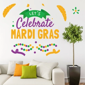 Sticker mural festif Mardi Gras avec texte Celebrate au-dessus d'un canapé blanc