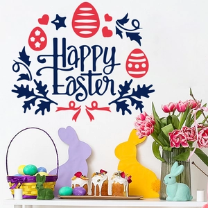 Detail von Happy Easter Wandtattoo mit Eiern und Blättern in festlicher Wohnumgebung