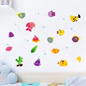 Stickers muraux poissons lumineux avec créatures marines colorées pour chambre d'enfant