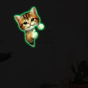 Leuchtender 3D-Katzen-Wandsticker, der im Dunkeln um den Lichtschalter-Sockel glüht