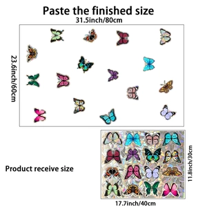 Tableau des tailles pour autocollants papillon irisés montrant les dimensions finales au mur