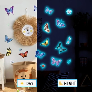 Stickers muraux papillons lumineux avec comparaison visuelle entre le jour et la nuit