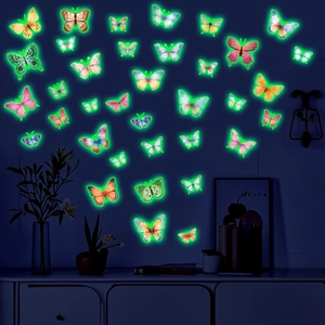 Adesivi murali farfalle luminose per cameretta bambini con effetto fluorescente verde