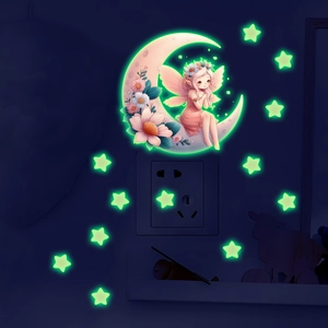 Adesivo murale luminoso con fata della luna e stelle per camera dei bambini