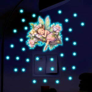 Stickers muraux fée lumineuse avec points phosphorescents autour d'un interrupteur