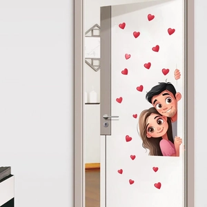 Adesivo murale romantico con coppia di cartoni e cuori rossi per porta camera