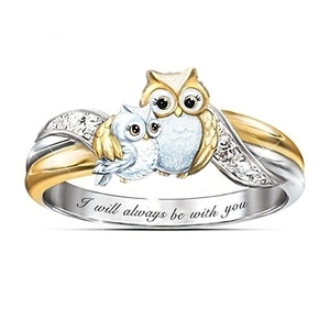 Anillo de búho bicolor con piedras brillantes y grabado I will always be with you Joyería