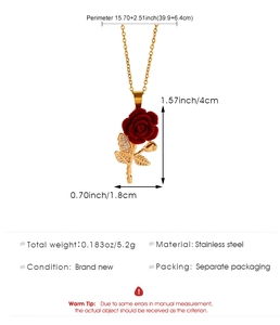 Detailed size specifications for the golden stainless steel rose flower pendant necklace