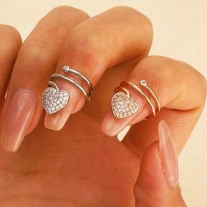 Bague d'ongle coeur plaqué or minimaliste avec zircons et bande spirale ajustable