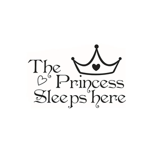 Détail du sticker mural The Princess Sleeps Here avec couronne et cœurs pour chambre