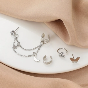 Silbernes Schmetterling-Ohrring-Set mit Mondanhängern und Quastenketten-Detail