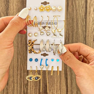 Lot de 6 paires de boucles d'oreilles vintage en acétate avec perles et léopard