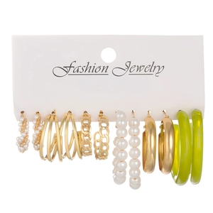 Lot de 6 paires de boucles d'oreilles en acétate et perles avec créoles dorées et résine