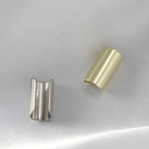 Ensemble de boucles d'oreilles géométriques minimalistes dorées et argentées sans perçage