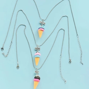Set di tre collane Best Friends a forma di cono gelato con catene argentate e pendenti colorati